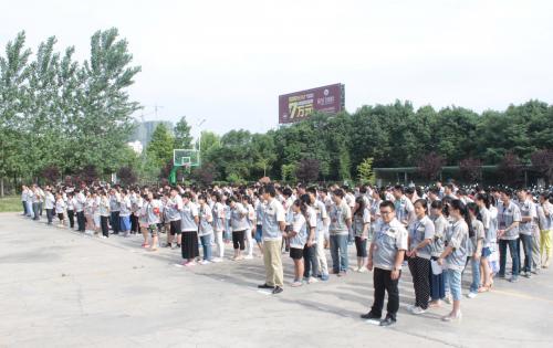 2015合肥伟易博彩晶事业部消防演练：“清静第一，，，，，，预防为主”